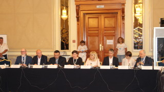 АПИ включва и новата агенция за обезопасяване на пътищата