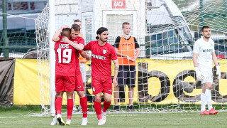 Родните отбори са използвали 447 футболисти от началото на шампионата