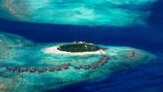 Малдивите винаги са привличали много туристи с екзотичните си плажове