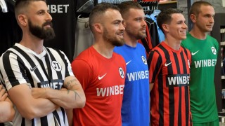 Локомотив Пловдив представи официално новите екипи на отбора за сезон