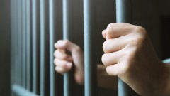 8 години затвор за мъж, залял с киселина жена на паркинг в София