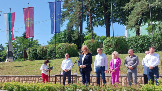 Изключително нестабилна е ситуацията в страната заяви преди връчването на