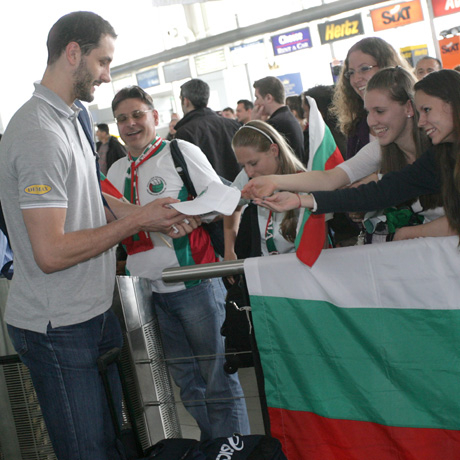 Плачи пробва да върне Матей