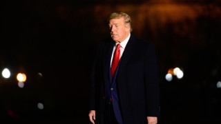 Иран иска Интерпол да помогне за задържането на Тръмп и 47 американци