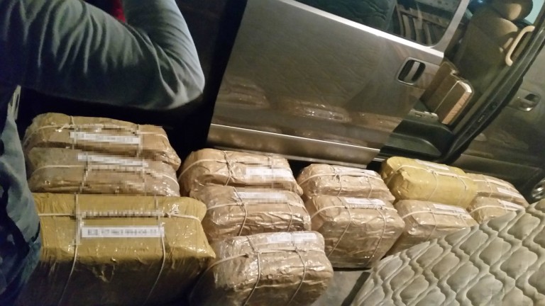Рекорден удар по наркотрафика в Дубай - заловиха половин тон кокаин