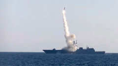 Украйна е унищожила руски кораб, превозващ оръжия, в Черно море