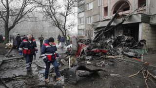 Руска ракета унищожи жилищна сграда и повреди още седем в