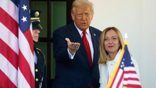 Президентът на САЩ Доналд Тръмп и италианският премиер Джорджа Мелони