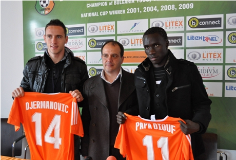 Шампионите представиха новите, искат титла