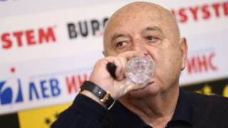 Бранителят на Славия Мартин Георгиев е съвсем близо до