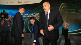 Аз изобщо не се вкарвам в тая тема Така министър председателят