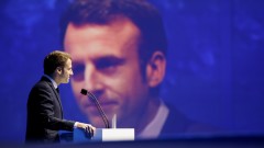 Пенсионната реформа във Франция скара предизборно Макрон и льо Пен 