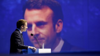 Френският президент Еманюел Макрон заяви в петък че руският му