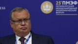 Шефът на ВТБ предлага ограничаване на преводите в рубли към чужбина