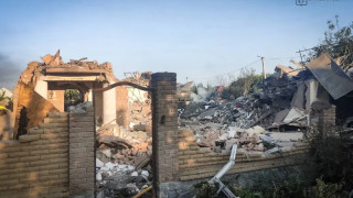 Две деца и възрастна жена загинаха при руски удар в Сумска област