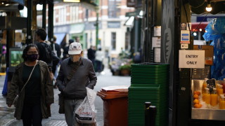 Безработицата във Великобритания се увеличи за първи път от блокадата през март