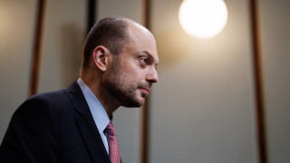 Русия отново издирва опозиционера Владимир Кара-Мурза