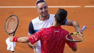 Виктор Троицки е дал положителна проба за коронавирус Сръбският тенисист