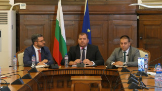 Политическото говорене прекалява Странно ми е да ме обвиняват за