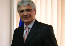 Разследват такситата в София за картел