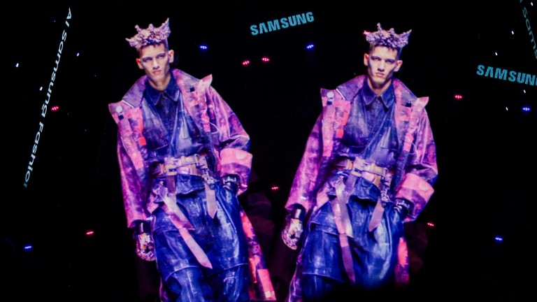 Първото AI генерирано Samsung Fashion Show - когато технологиите срещнат модата