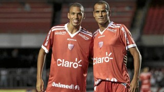 Динамо Букурещ е съгласен да даде бразилеца Ривалдиньо на Левски