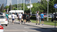 Пожар евакуира посетителите на "Цариградско шосе" в София