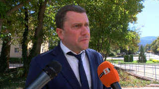 Една оставка не решава нещата Решенията идват с добро управление