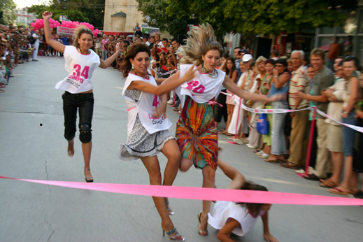 Спринт на високи токчета се провежда в София и Варна