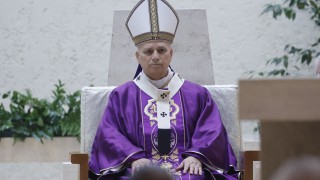 Папа Лъв изрази дълбата си тревога от ситуацията в Иран и