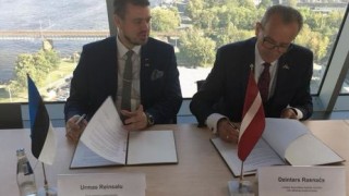 Латвия и Естония искат от Русия компенсации за съветската окупация