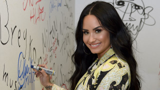 Защо Деми Ловато изтри профила си в Twitter