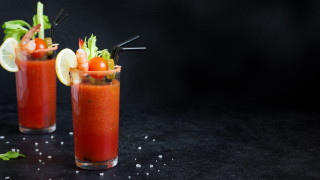 Класическият коктейл Bloody Mary е сред малкото алкохолни миксове които