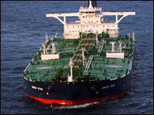 Освободиха похитения френски танкер до Кот д’Ивоар