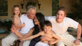 Не можем да избираме в кого да се влюбим нали