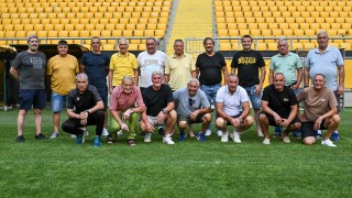 Новото ръководство на Ботев Пловдив прие жълто черните легенди обратно в