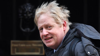 Премиерът на Великобритания Тереза Мей обяви че напуска властта от