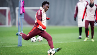 Австралийският национал Нестори Иранкунда официално премина в Уотфорд след като