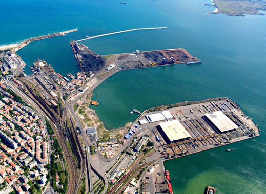 Пристанище Бургас отчете дневен рекорд за обработка на товари