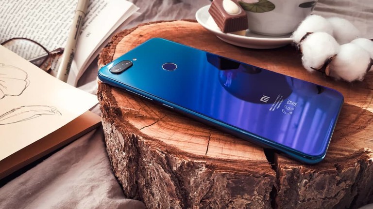 Как Xiaomi се заяде с Huawei и цените на смартфоните им