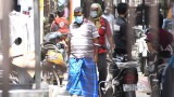  Индия мъчно удържа ковид в препълнени квартали 