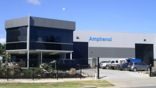 Американският производител на автомобилна електроника Amphenol Automotive Technology отвори фабрика