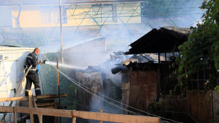 Жилищна сграда горя в Шумен