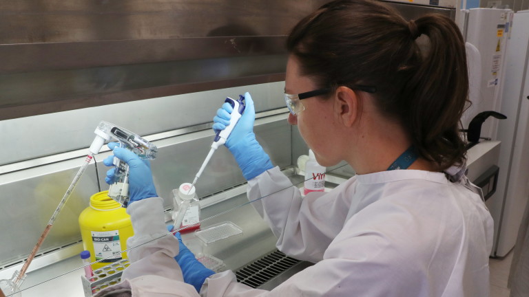 Ваксина на китайска компания създава антитела срещу коронавируса