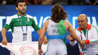 Европейските шампионки на България в борбата Тайбе Юсеин и