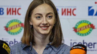 Олимпийската вицешампионка Боряна Калейн и президентът на Българската федерация по