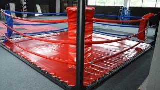 Кметът на Благоевград Атанас Камбитов осигури за спортистите нов боксов