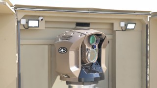 Новата лазерна система за отбиване на въздушни атаки от близка