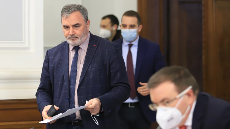 С допълнителните ваксини наваксваме плана