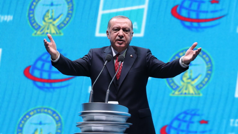 Ердоган се хвали с историческите почти 40 млн. туристи в Турция